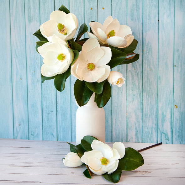 MAGNOLIA SPRAY X2 WHITE 67.5CM - 7145 (BOX OF 12)