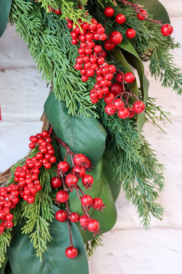 BERRY CEDAR WREATH GREEN RED 40CM - X3441 (Box of 2pcs)